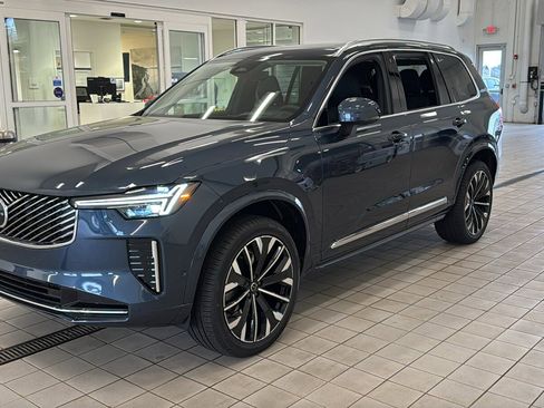 Used 2026 Volvo XC90 B6 Ultra w/ Protection Package Premier image 9