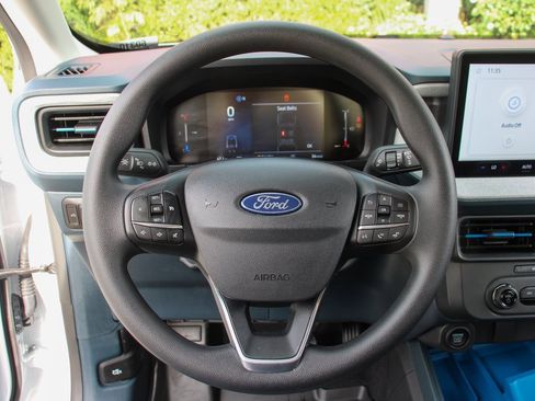 Used 2025 Ford Maverick XLT w/ Equipment Group 302A image 23