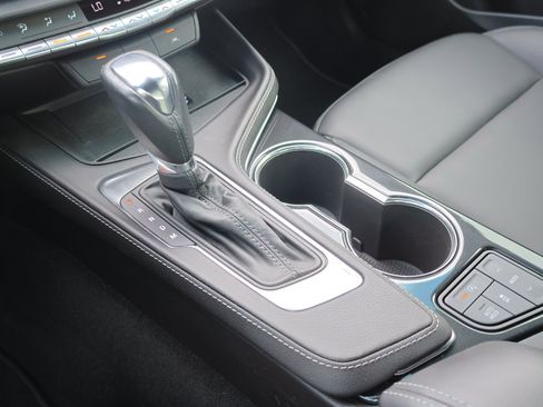 Used 2023 Cadillac CT4 Luxury image 32