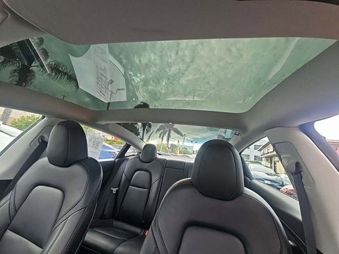 Used 2023 Tesla Model 3 Standard Range image 8