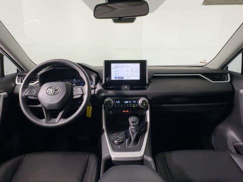 Used 2023 Toyota RAV4 LE image 12