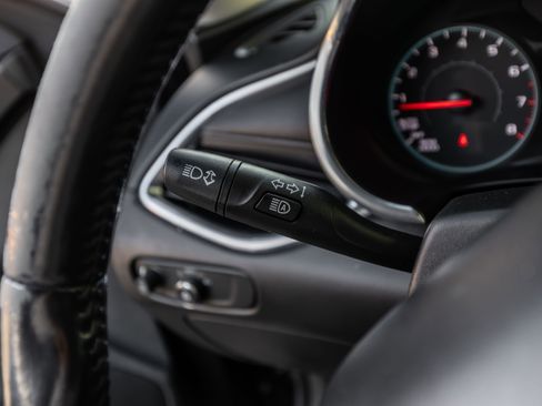 Used 2020 Chevrolet Malibu LT w/ Leather Package image 54