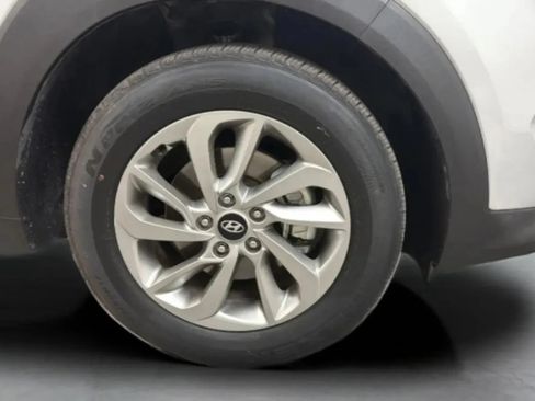 Used 2018 Hyundai Tucson SEL FWD image 25