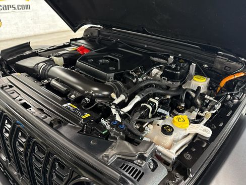 Used 2024 Jeep Wrangler Unlimited image 73