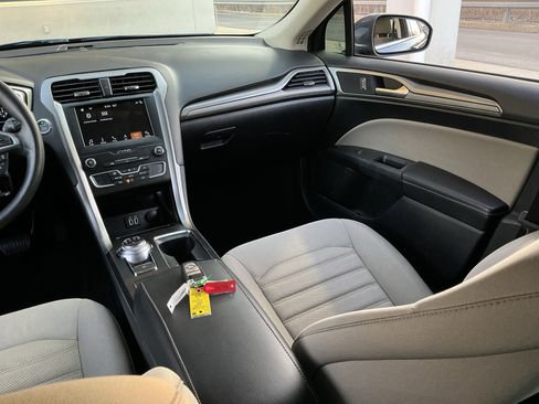 Used 2019 Ford Fusion S image 16