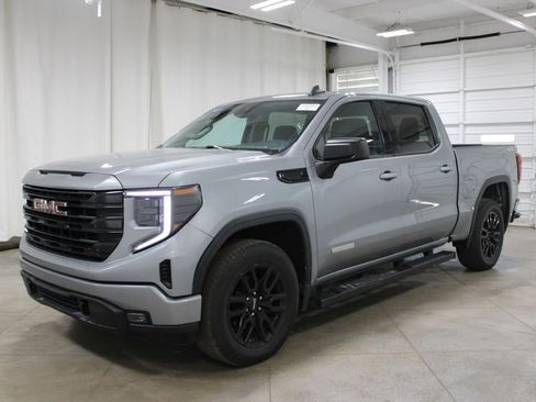 Used 2023 GMC Sierra 1500 Elevation image 4