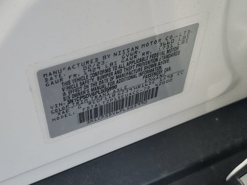 Certified 2023 Nissan Kicks SR w/ SR Premium Package FWD image 32