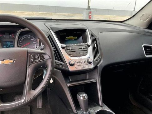 Used 2017 Chevrolet Equinox LS image 8