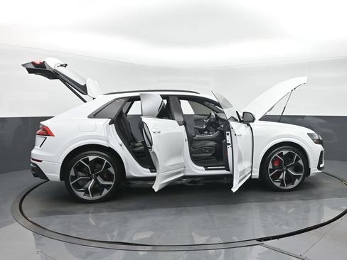 Used 2023 Audi RS Q8 AWD/4WD image 39