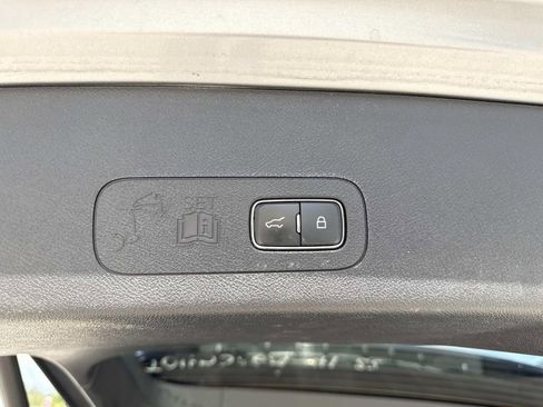 Certified 2022 Lincoln Aviator Reserve AWD/4WD image 12