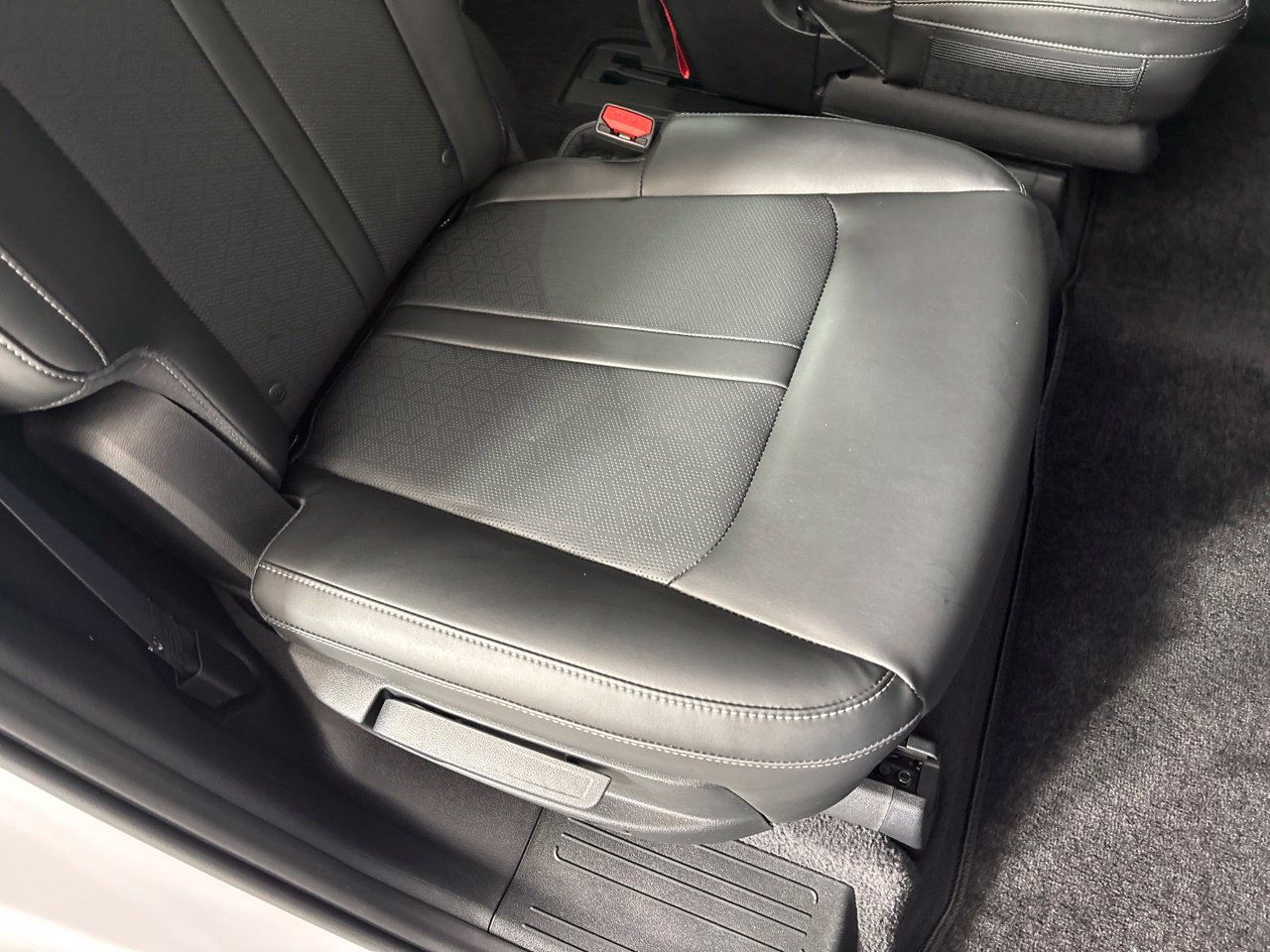 Used 2023 Kia Sorento SX FWD image 30