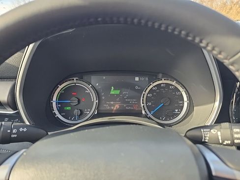 Certified 2025 Toyota Highlander XLE image 18