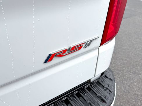 Used 2022 Chevrolet Silverado 1500 RST AWD/4WD image 12