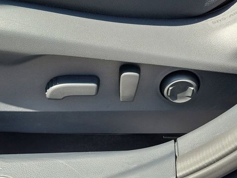 Certified 2025 Subaru Outback Onyx Edition XT w/ Popular Package #2 image 21