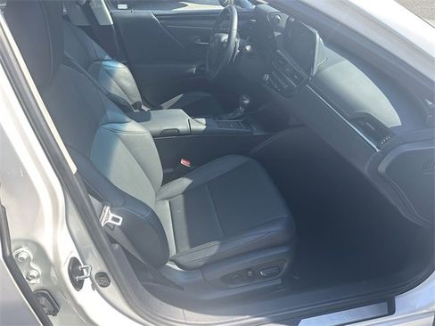 Used 2022 Lexus ES 350 image 13