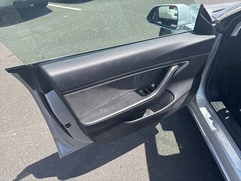 Used 2018 Tesla Model 3 Long Range AWD/4WD image 25