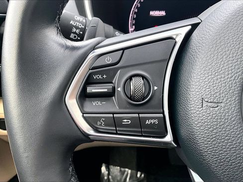 Used 2023 Acura MDX SH-AWD w/ Technology Package image 17