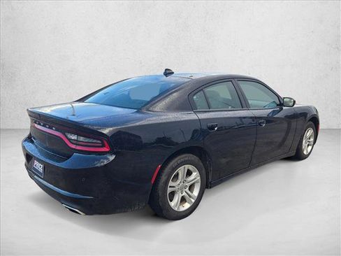 Used 2023 Dodge Charger SXT RWD image 5