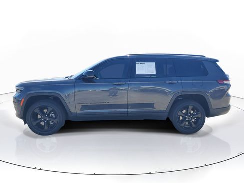 Used 2024 Jeep Grand Cherokee L Altitude image 4