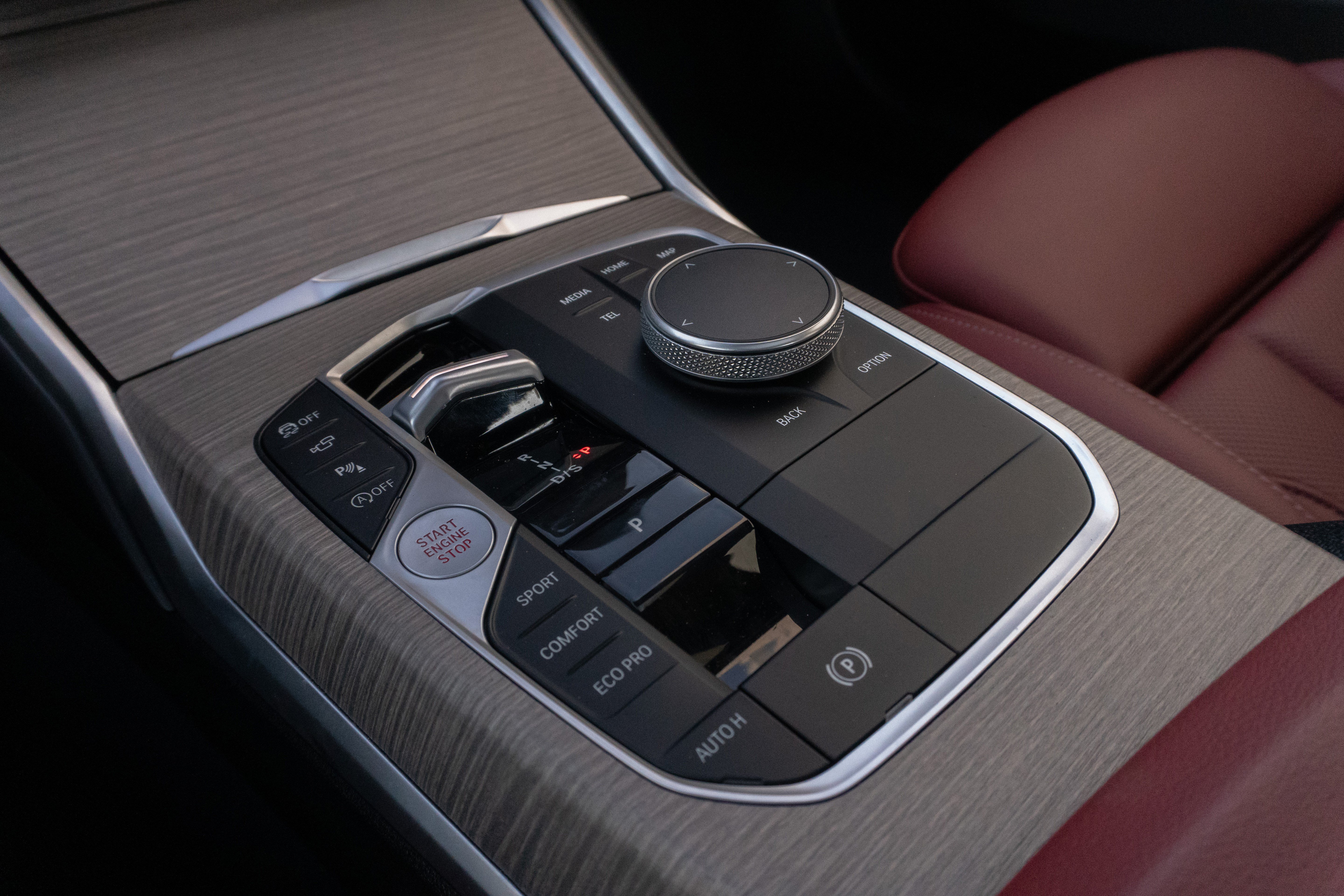Certified 2025 BMW 330i Sedan RWD image 27
