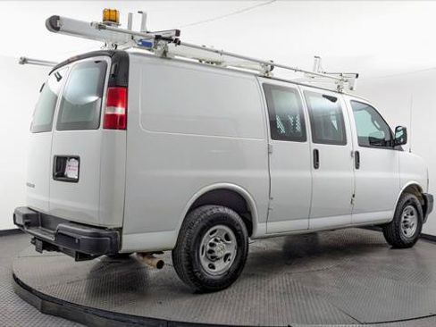 Used 2020 Chevrolet Express 2500 w/ Driver Convenience Package RWD image 8