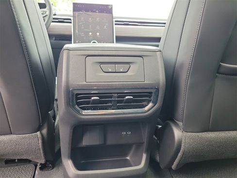 New 2025 GMC Sierra EV Denali image 30