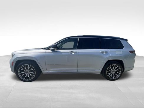 Used 2023 Jeep Grand Cherokee L Summit AWD/4WD image 21