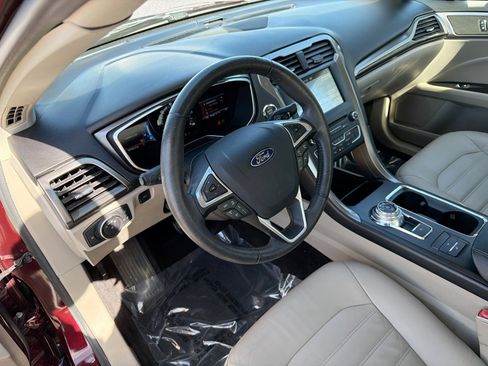 Used 2017 Ford Fusion Energi SE image 25