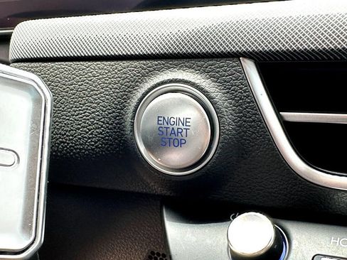 Used 2025 Hyundai Sonata Limited FWD image 19
