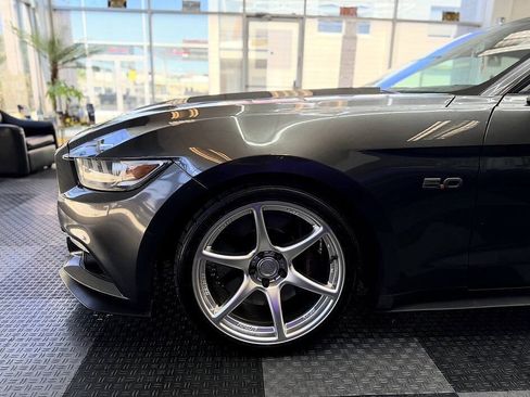 Used 2017 Ford Mustang GT w/ GT Performance Package RWD image 15