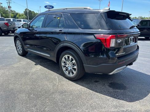 New 2026 Ford Explorer Platinum RWD image 5