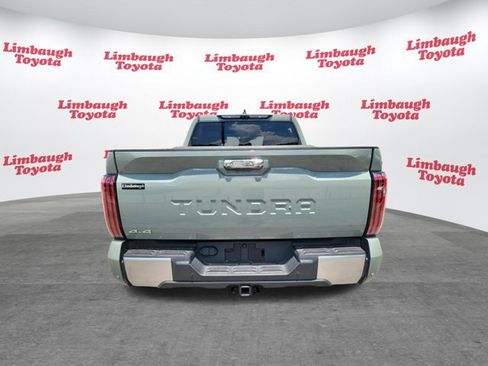 Used 2025 Toyota Tundra Limited AWD/4WD image 26