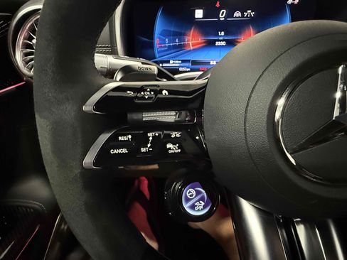 Used 2025 Mercedes-Benz AMG GT 63 image 98