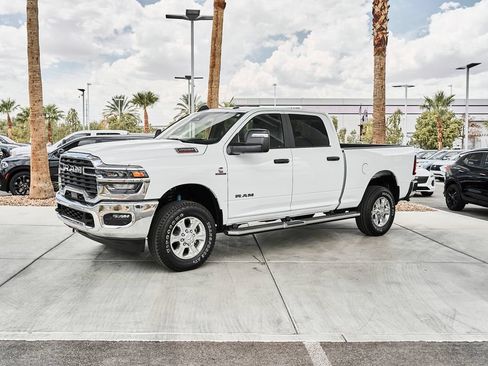 Used 2025 RAM 2500 Big Horn AWD/4WD image 5