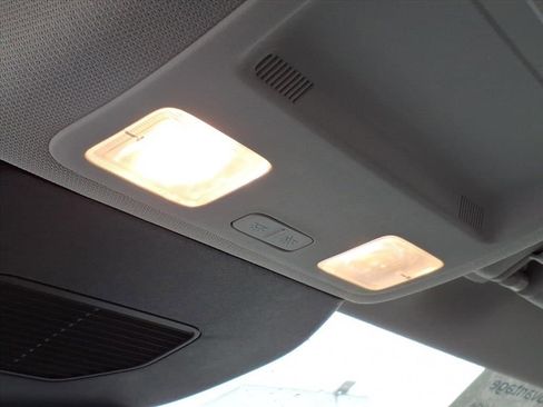 Certified 2022 Ford Escape SE image 21