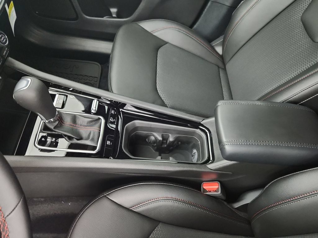 New 2026 Jeep Compass Trailhawk AWD/4WD image 29