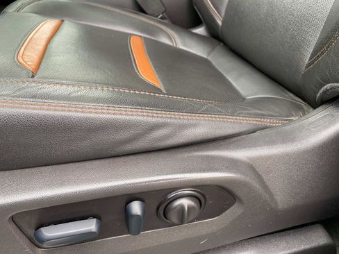 Used 2022 GMC Sierra 2500 AT4 w/ AT4 Preferred Package image 25