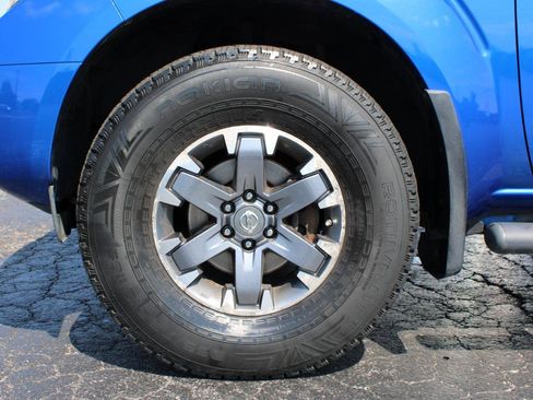 Used 2015 Nissan Frontier PRO-4X AWD/4WD image 50