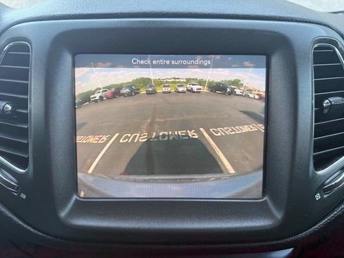 Used 2020 Jeep Compass Trailhawk AWD/4WD image 44