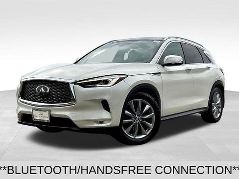 Certified 2019 INFINITI QX50 Luxe w/ Navigation Package AWD/4WD image 3