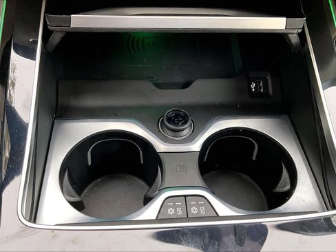 Used 2025 BMW X7 M60i image 37