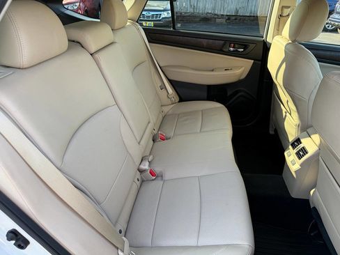 Used 2015 Subaru Outback 3.6R Limited image 43