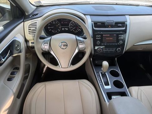 Used 2015 Nissan Altima 2.5 S w/ Special Edition Package FWD image 24