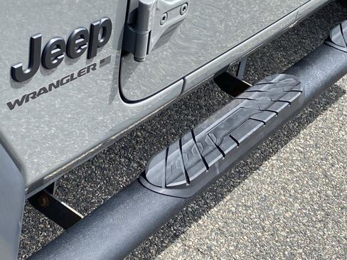 Certified 2023 Jeep Wrangler Unlimited Sport w/ Sun And Sound Package AWD/4WD image 10