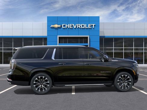 New 2026 Chevrolet Suburban High Country w/ Sun And Tow Package RWD image 5