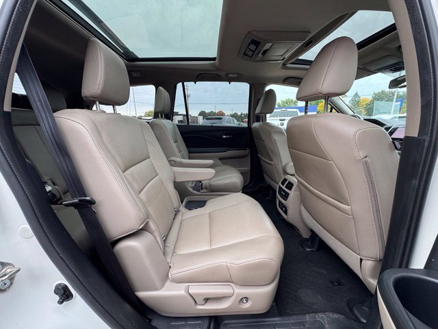 Used 2017 Honda Pilot Elite image 14