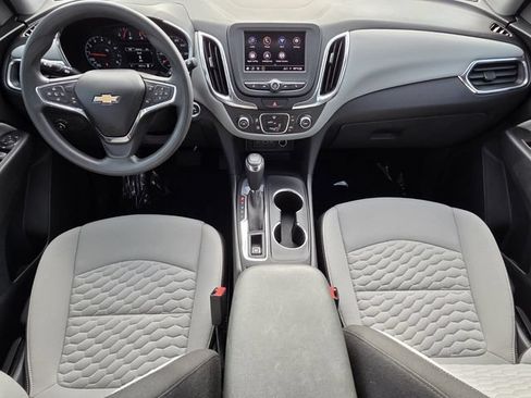 Used 2021 Chevrolet Equinox LS FWD image 11