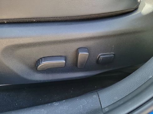 Used 2023 Nissan Sentra SR w/ SR Premium Package image 22