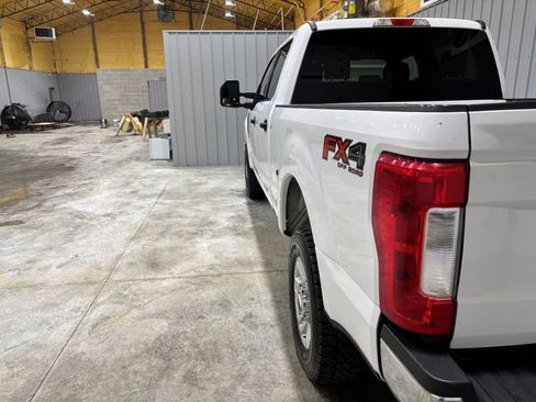 Used 2019 Ford F250 XLT w/ XLT Value Package image 9