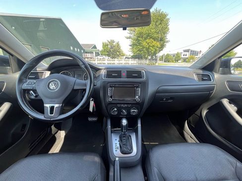 Used 2012 Volkswagen Jetta SE FWD image 14